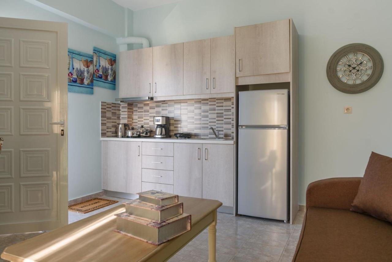 Spyros Apartments With Pool Kalamaki  Ngoại thất bức ảnh