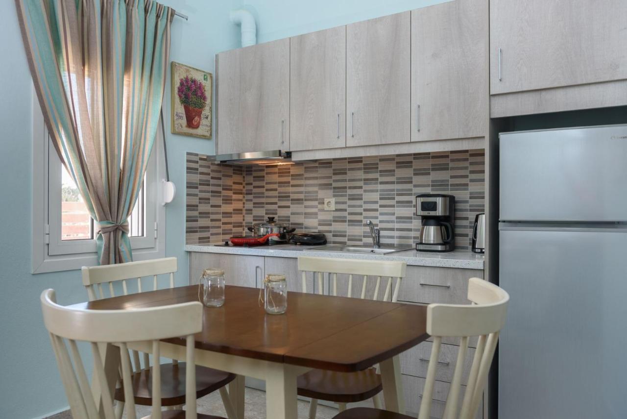 Spyros Apartments With Pool Kalamaki  Ngoại thất bức ảnh